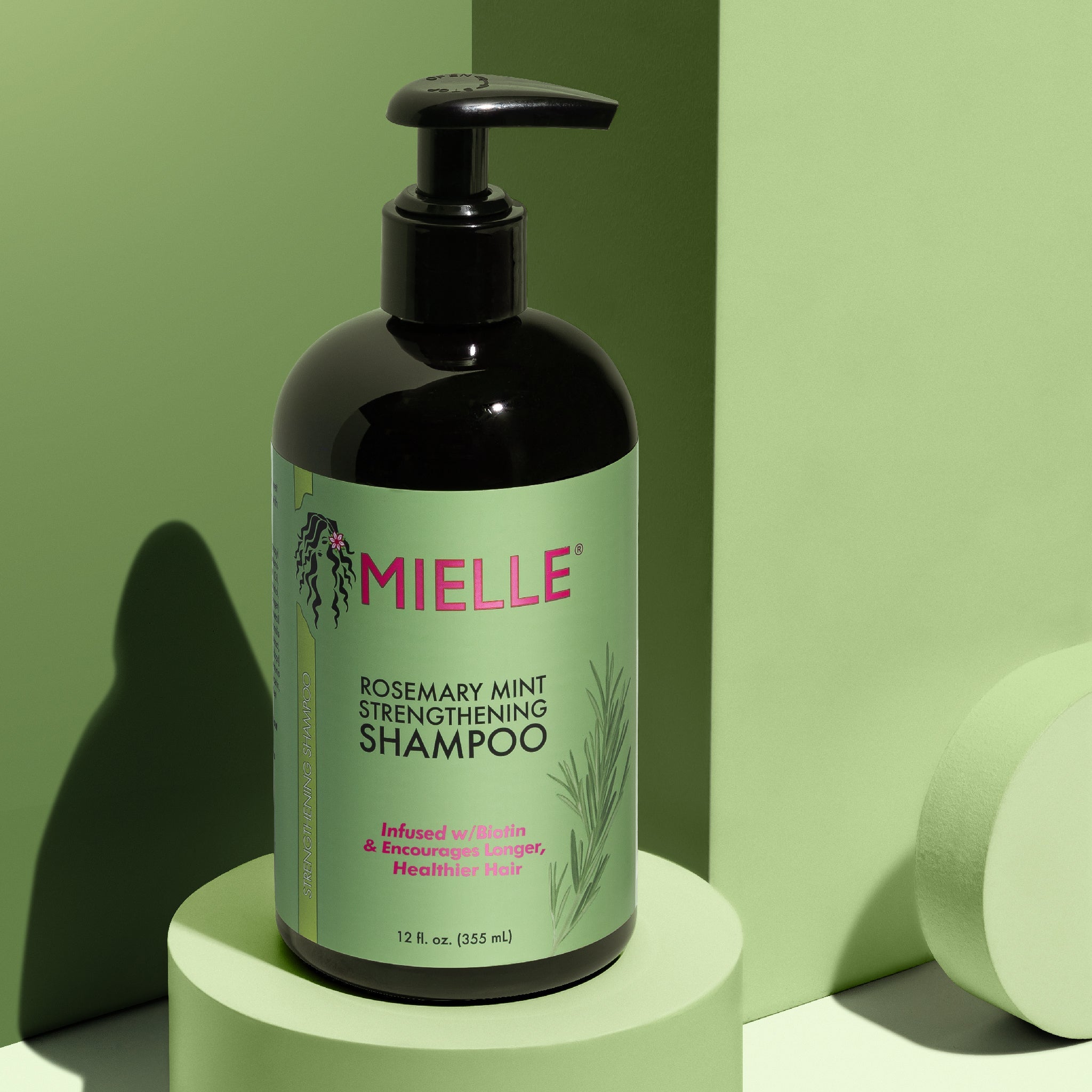 Mielle Rosemary Mint Strengthening Shampoo